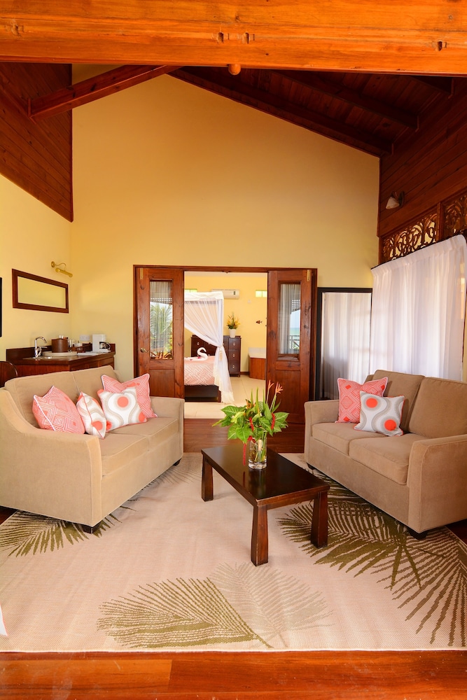 Water’s Edge Cottage