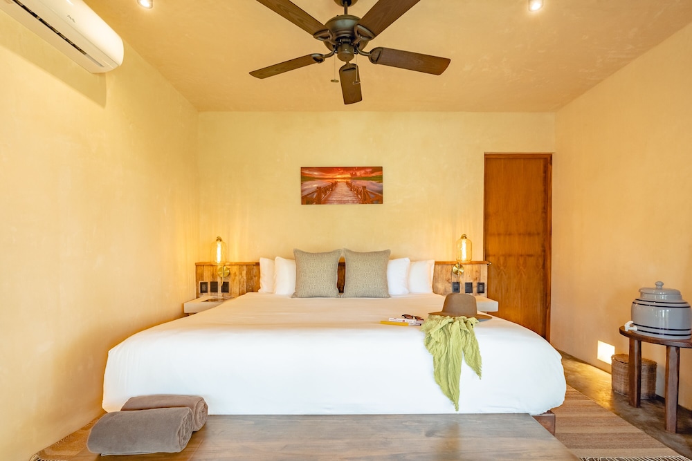 Superior Room, Garden View