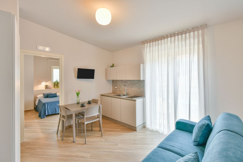 Superior Quadruple Room, Private Bathroom (itaca) photo 1