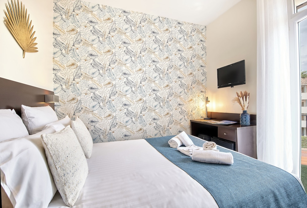 Standard Room - Photo 1
