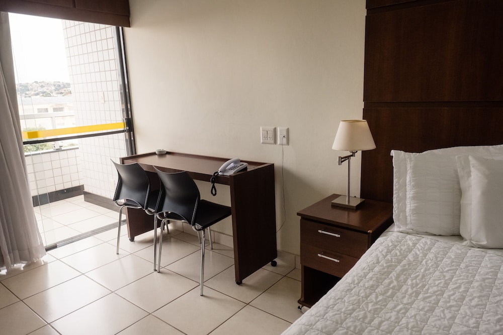 Deluxe Room, Multiple Bedrooms - Photo 5