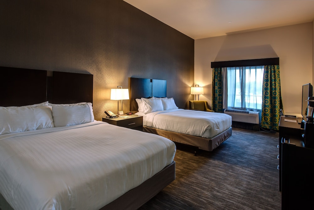 Standard Room, 2 Queen Beds, Accessible (Comm, Roll Shower) photo 2