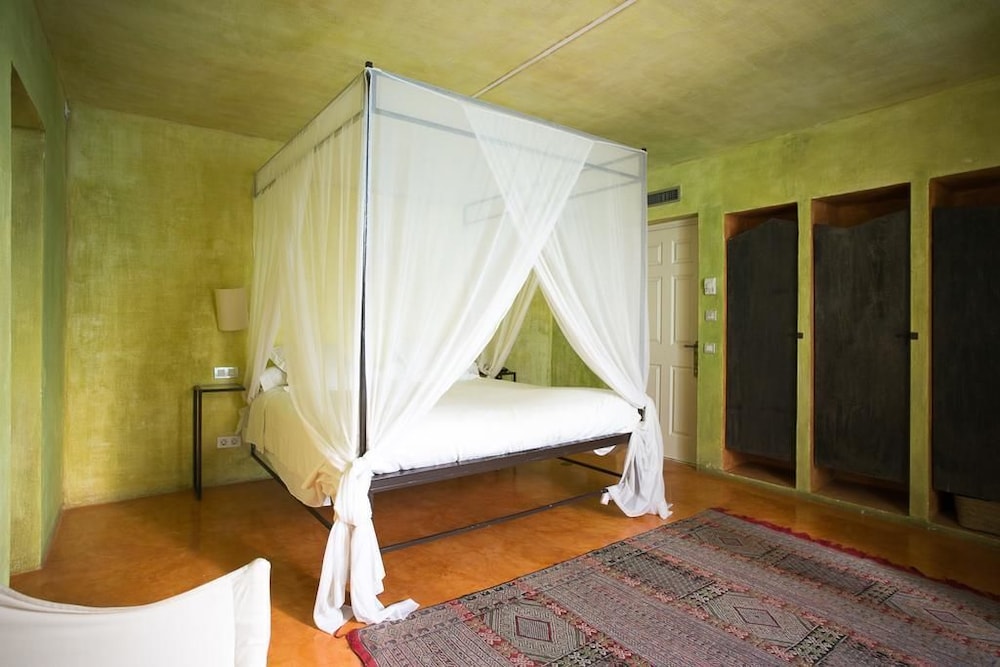 Deluxe Double Room, 1 Queen Bed photo 3