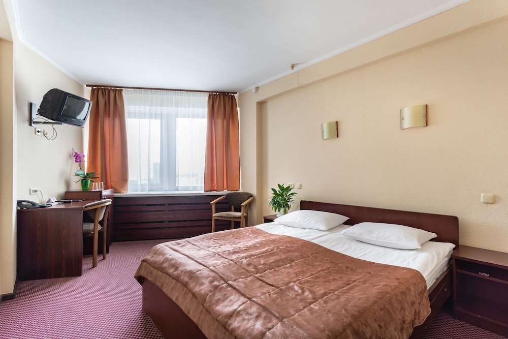 Economy Double Room photo 1