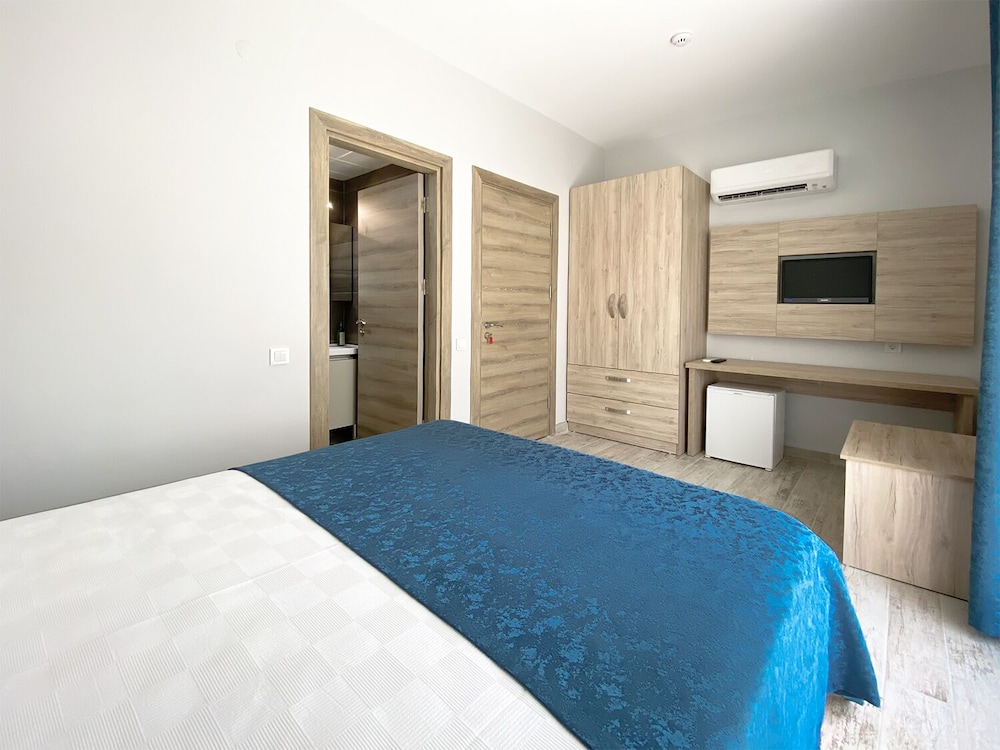 Standard Room, Balcony, Sea View photo 2