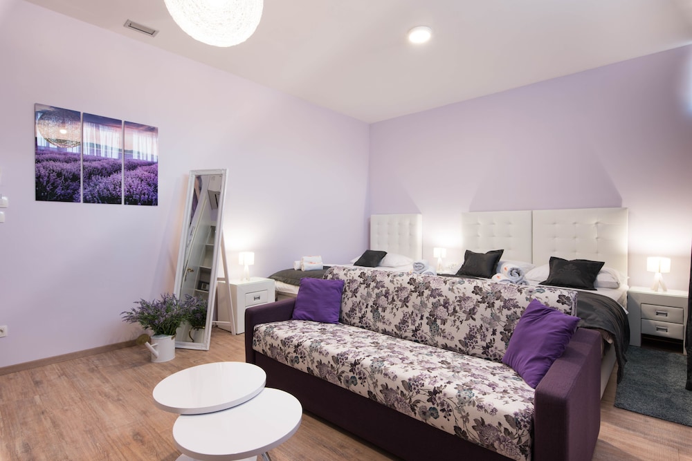 Deluxe Triple Room photo 1