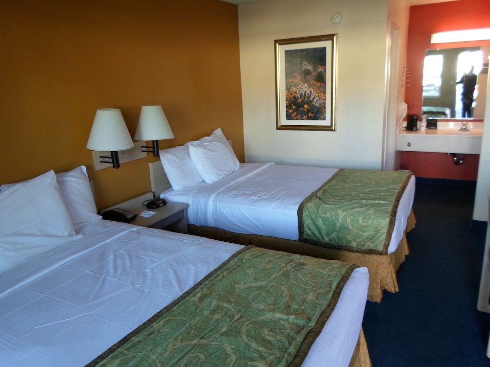 Deluxe Room, 2 Double Beds, Non Smoking photo 3