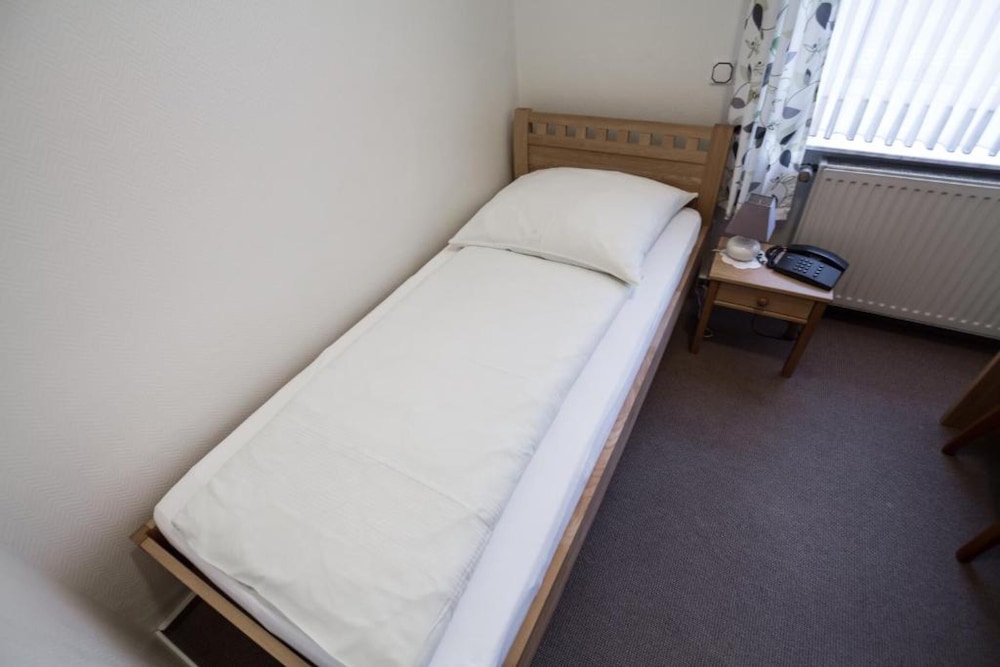 Standard Single Room, 1 Twin Bed photo 3