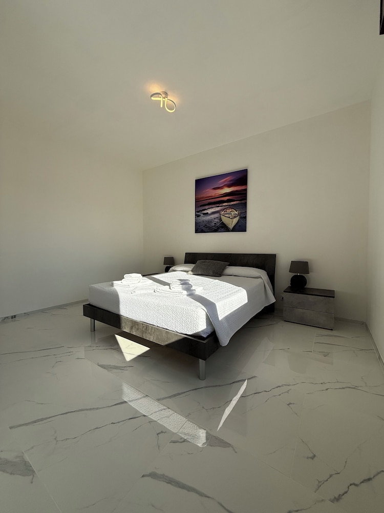 Luxury Apartment, City View photo 2