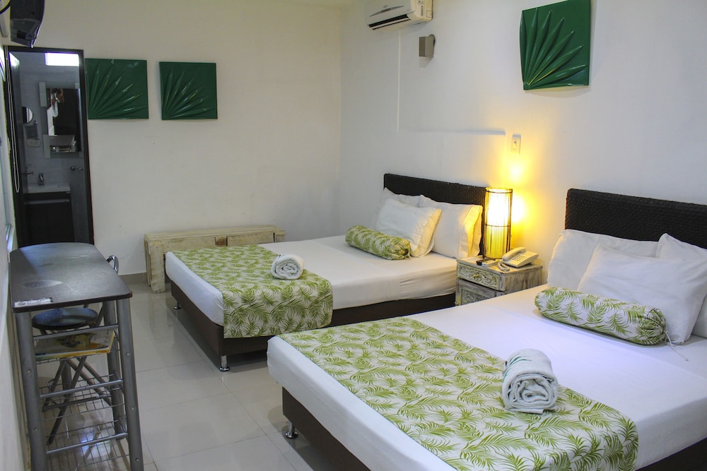 Basic Double Room Single Use, 2 Twin Beds photo 2