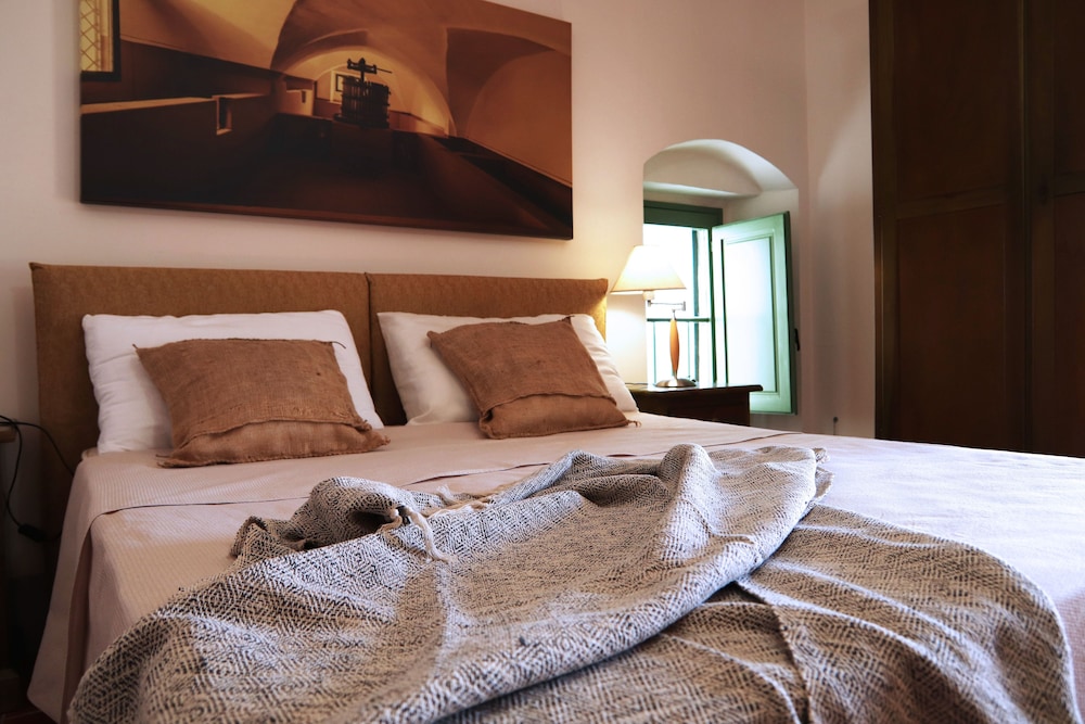 Basic Studio, 1 Double Bed, Kitchenette, Garden Area (Monolocale per 2 adulti) photo 1