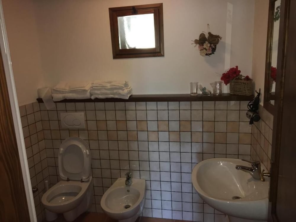 Standard Double or Twin Room photo 3