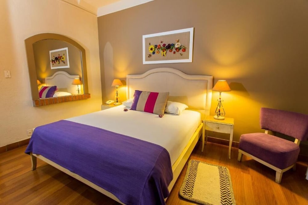 Double Room, 1 King Bed photo 2
