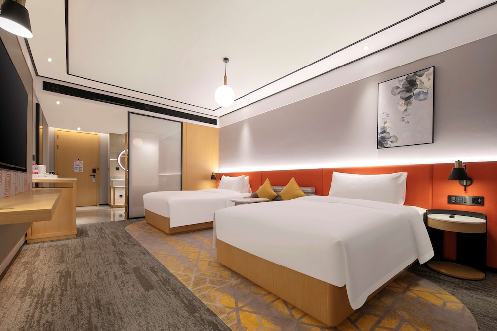 Business Twin Room, 1 Queen Bed photo 2
