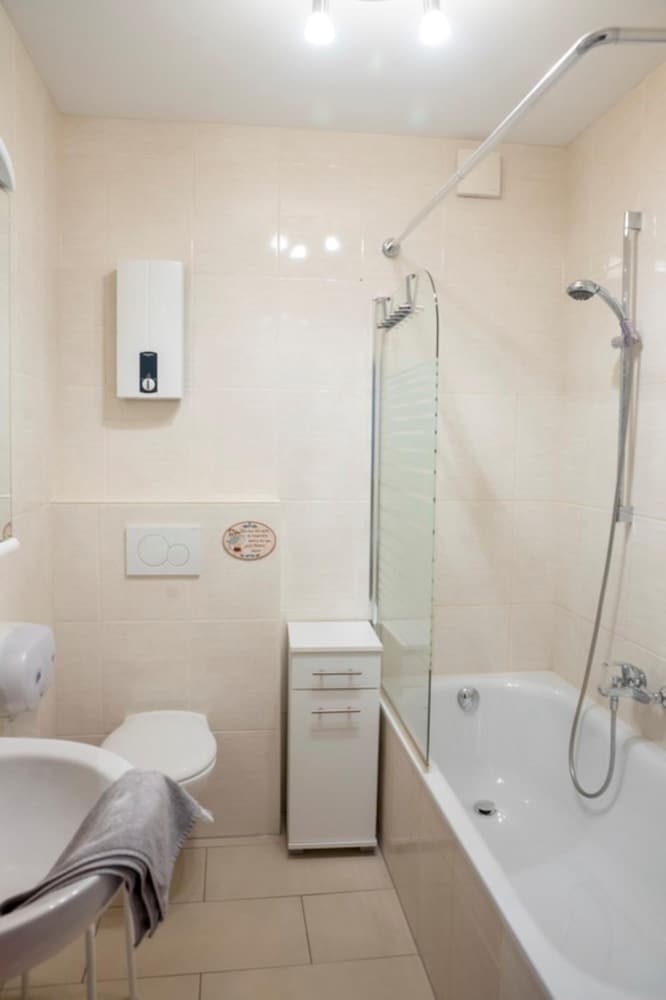 Apartment, 2 Bedrooms, Kitchen, Garden View photo 3