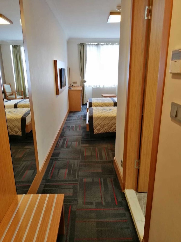Standard Twin Room photo 1