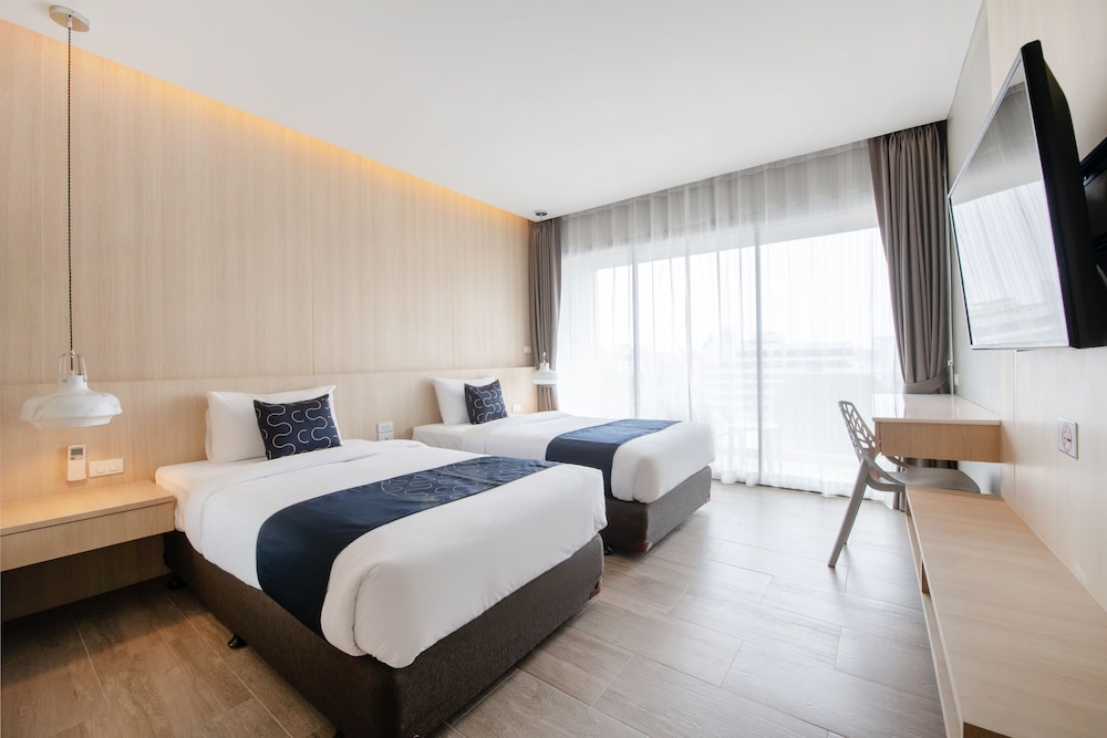 Deluxe Twin Room, Ocean View - Photo 1