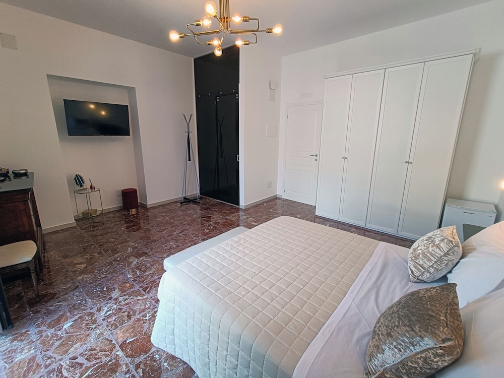 Standard Double Room, Private Bathroom, Courtyard View