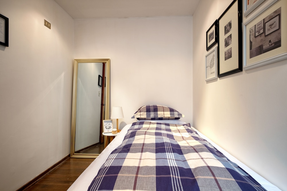 Single Room photo 1