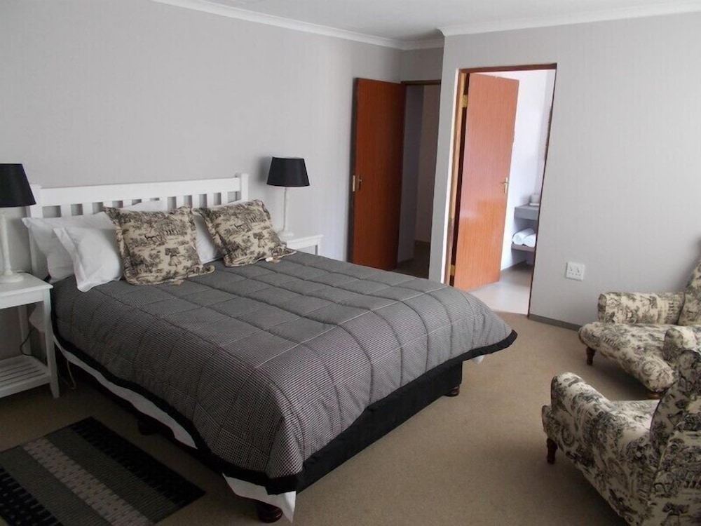 Honeymoon Room (Honeymoon/Bridal Room (Guesthouse)) photo 1