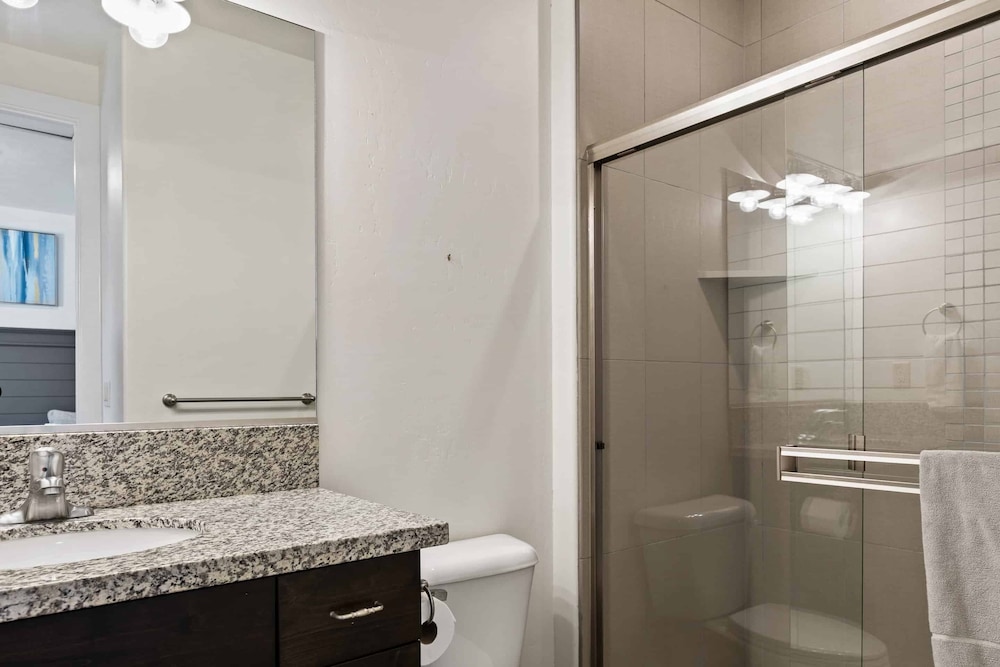 Townhome, 3 Bedrooms photo 2