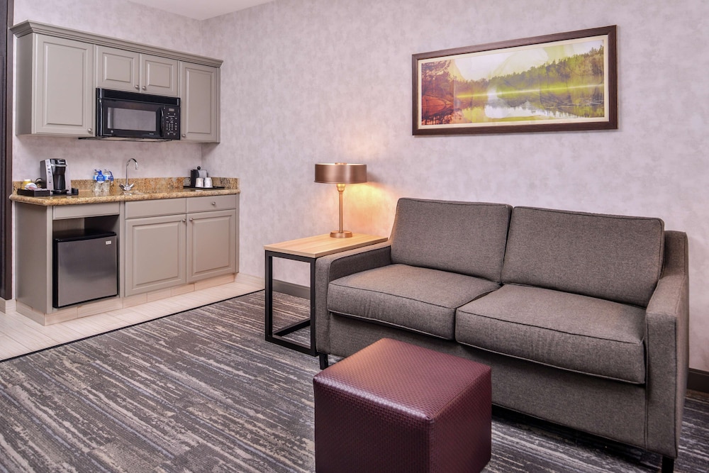 Suite, 1 Bedroom, River View - Photo 1