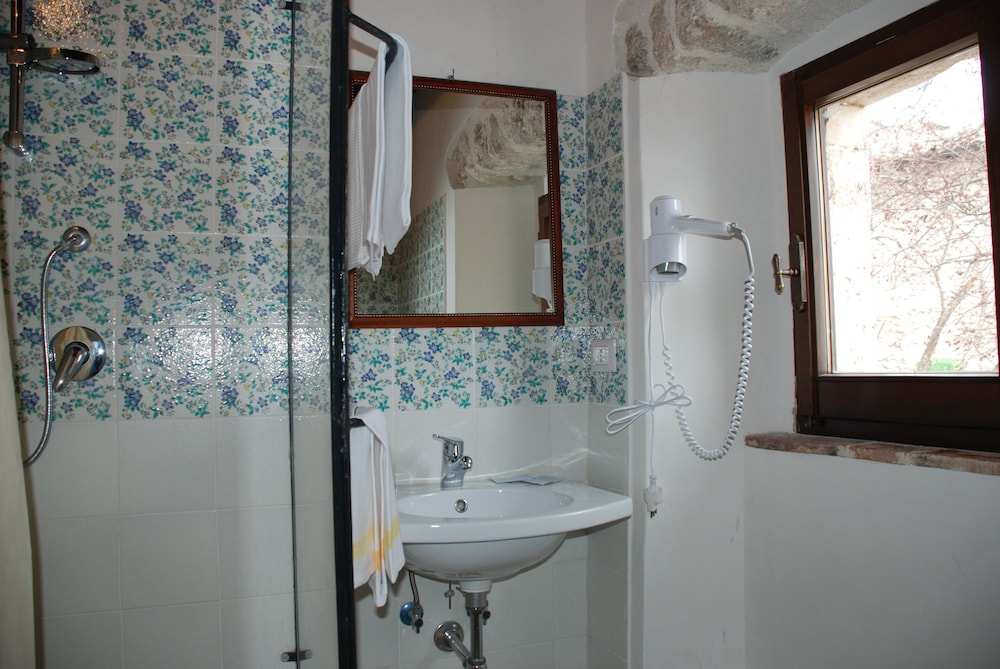 Economy Double Room, Mountain View photo 2