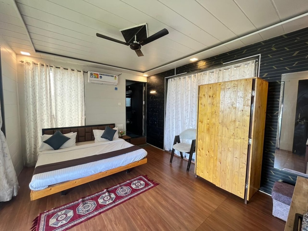Hornbill Cottage photo 2