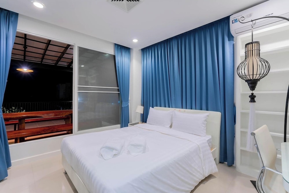 Villa, Ocean View