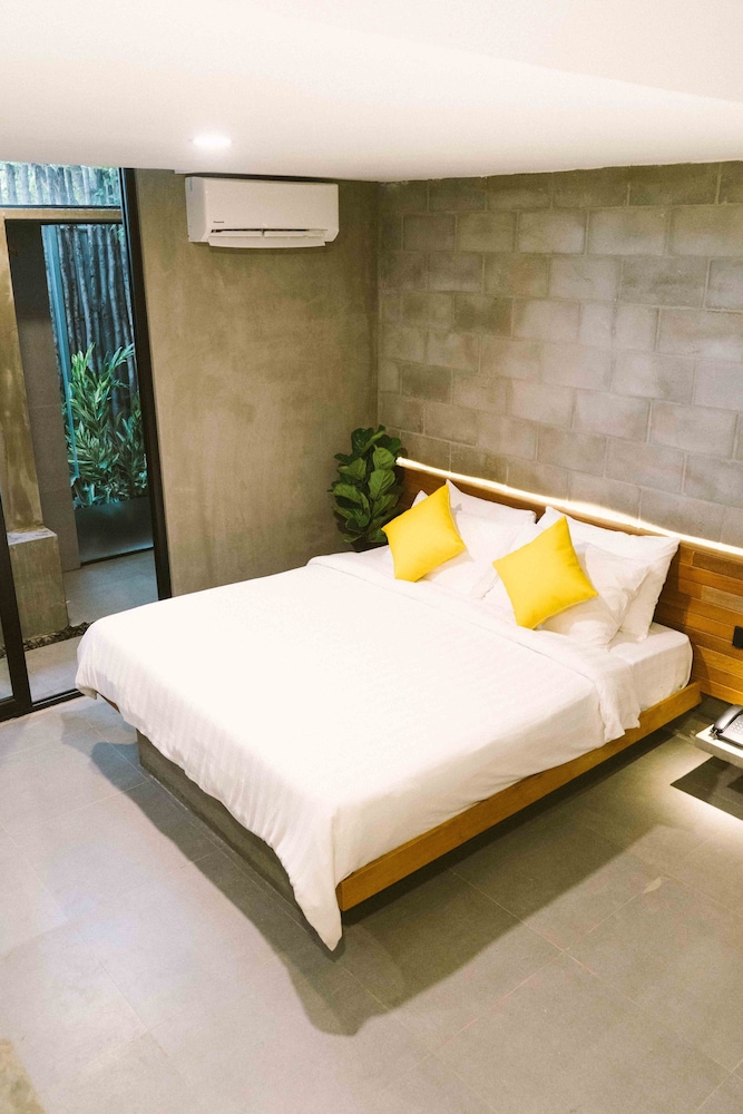 Deluxe Room - Photo 3