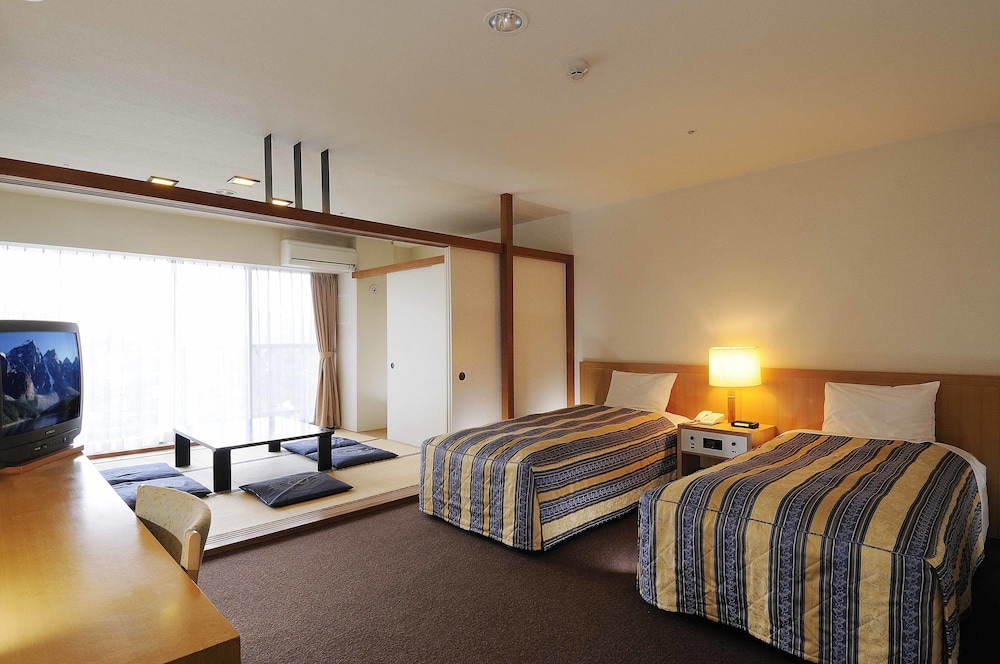 Japanese Western Style Room, Smoking - Room Only photo 2