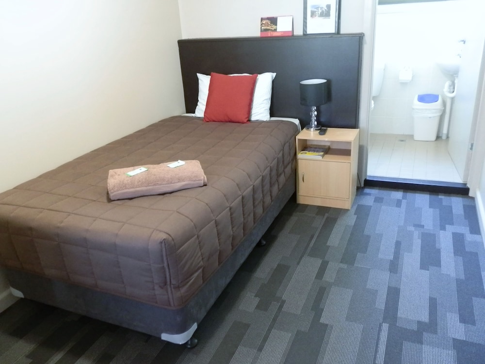 Standard Single Room (King Single Bed) photo 1