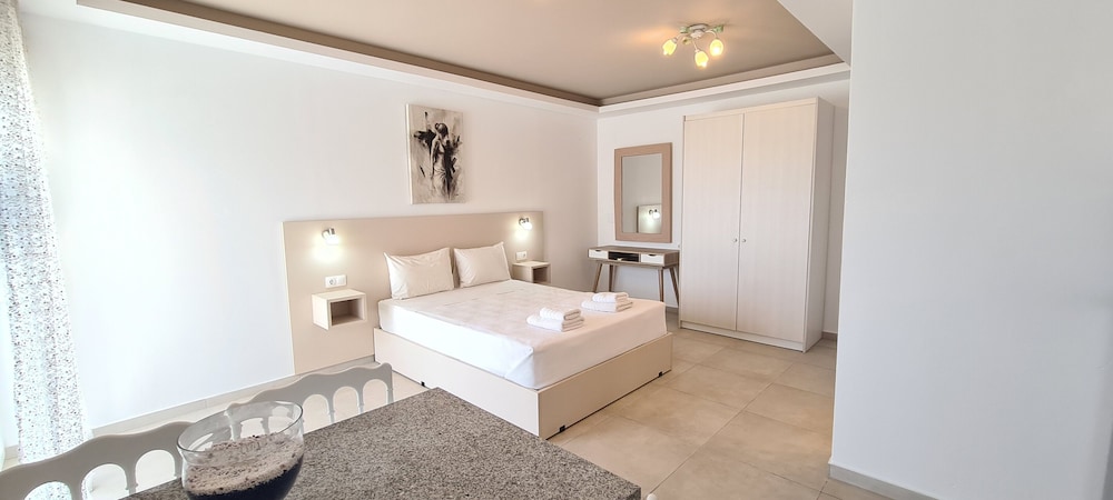 Comfort Studio, Sea View, Ground Floor (Solano)