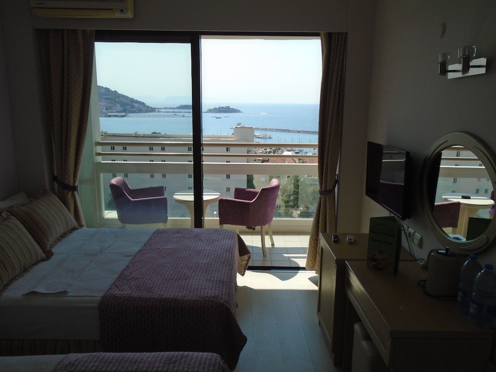 Standard Quadruple Room photo 3