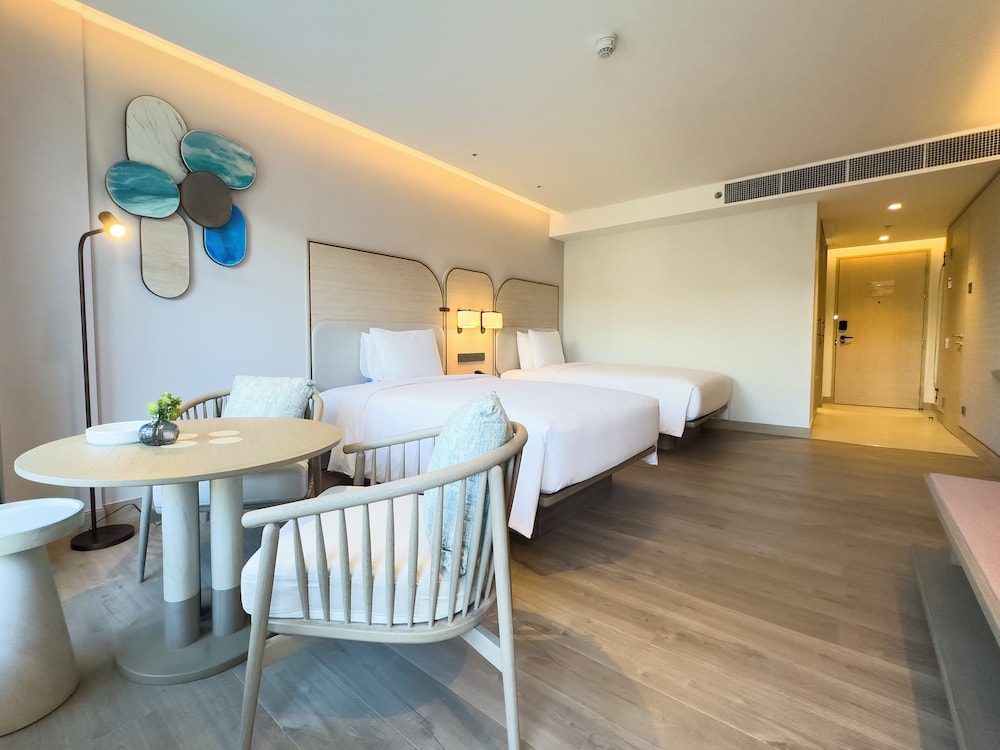 Oceanview, 2 Twin Beds with Balcony