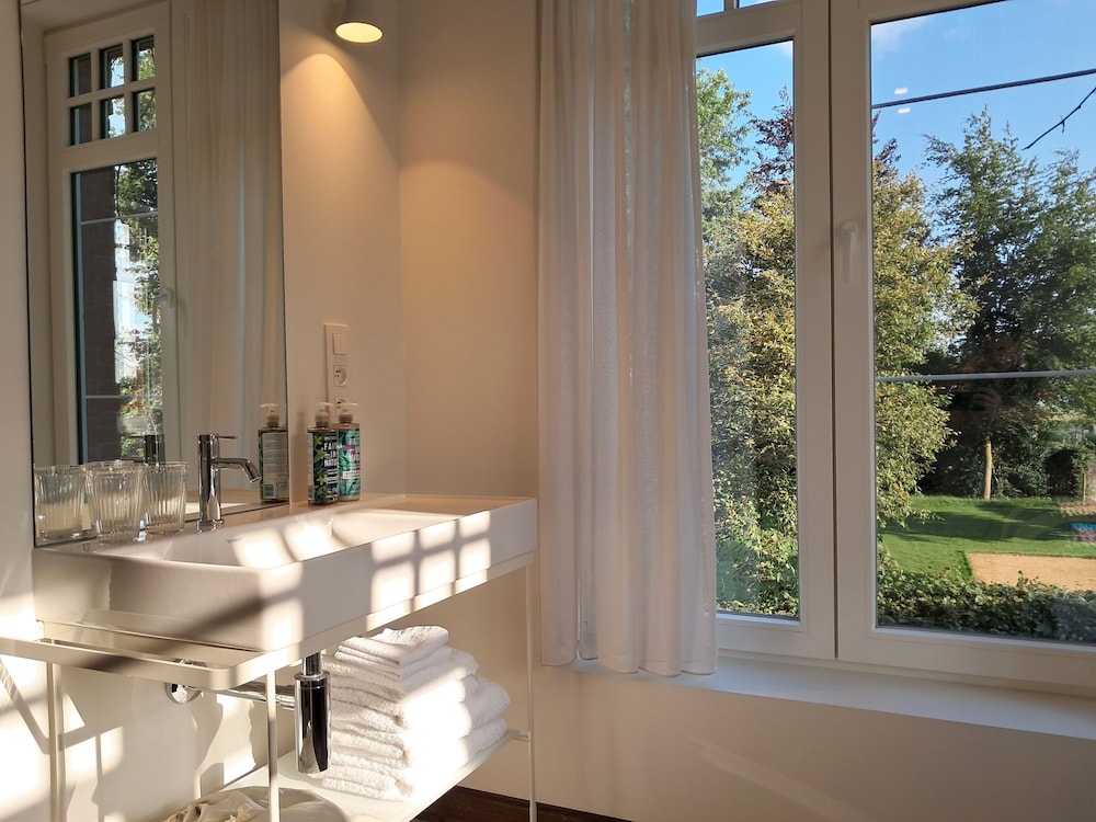 Comfort Twin Room, Garden View photo 3