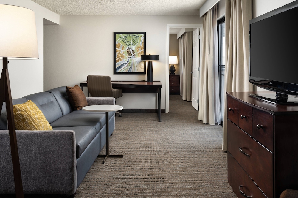 Suite, 1 Bedroom photo 1