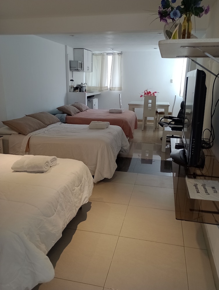 5 Executive Suite, 3 Bedrooms, Garden Area photo 1