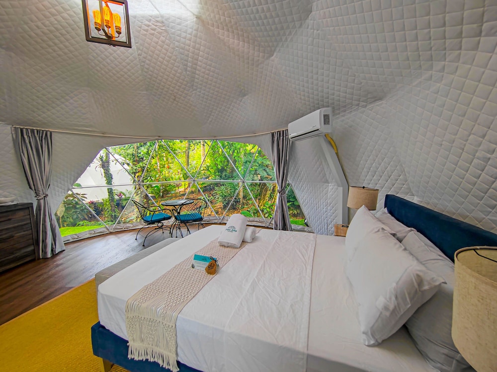 Glamping Master Suite With Hot tub photo 2
