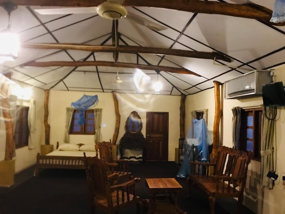 Deluxe Cottage, 1 Bedroom, Non Smoking, Garden View photo 2