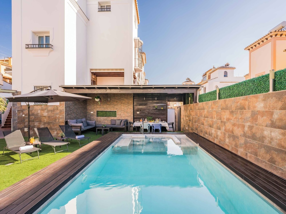 Villa (3 Dormitorios)