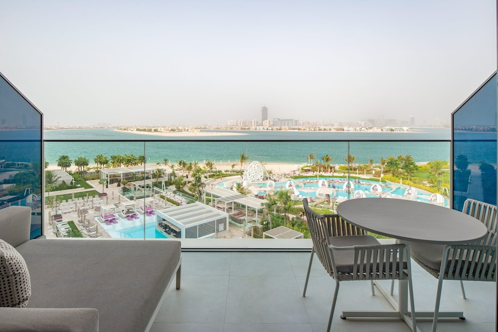 Spectacular Room, 2 Double, Palm Jumeirah View, Balcony thumbnail 6
