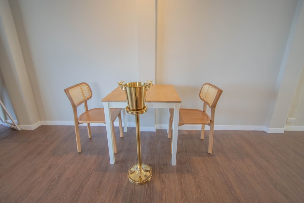Royal Suite - Photo 8