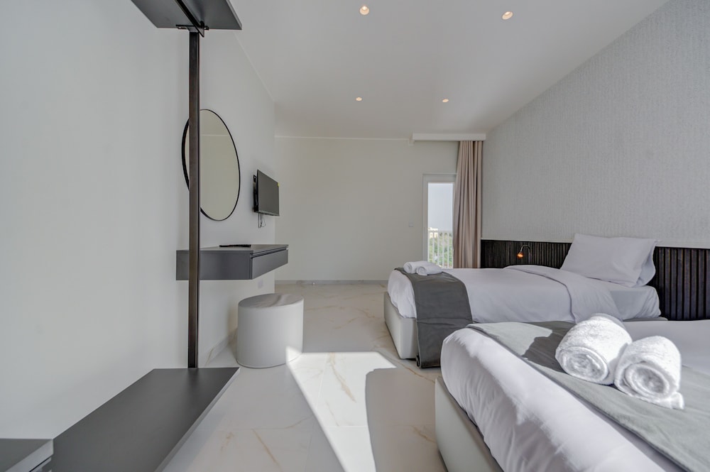 Panoramic Penthouse, Hot Tub, Sea View photo 3