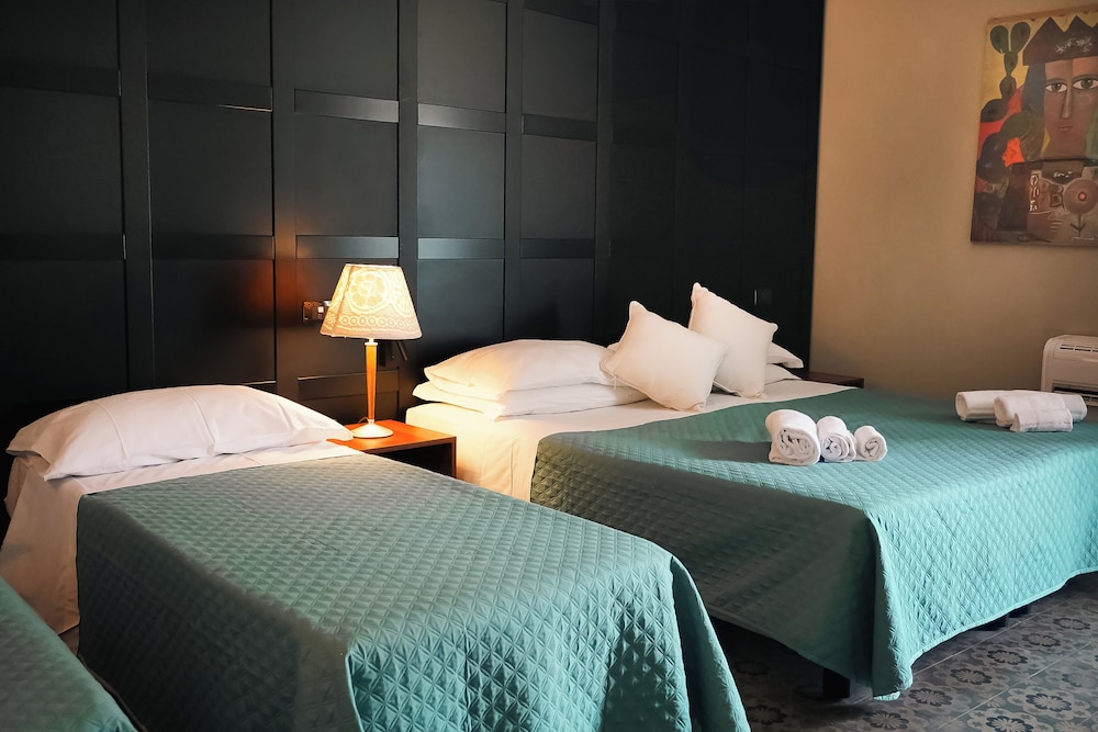 Superior Triple Room - Photo 1