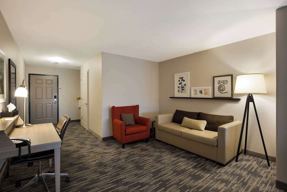 Studio Suite, 1 King Bed, Accessible, Non Smoking - Photo 2