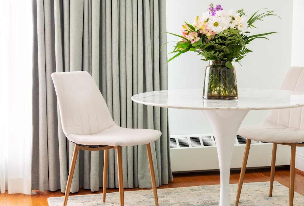 2 Bedroom Residence Suite - Photo 4