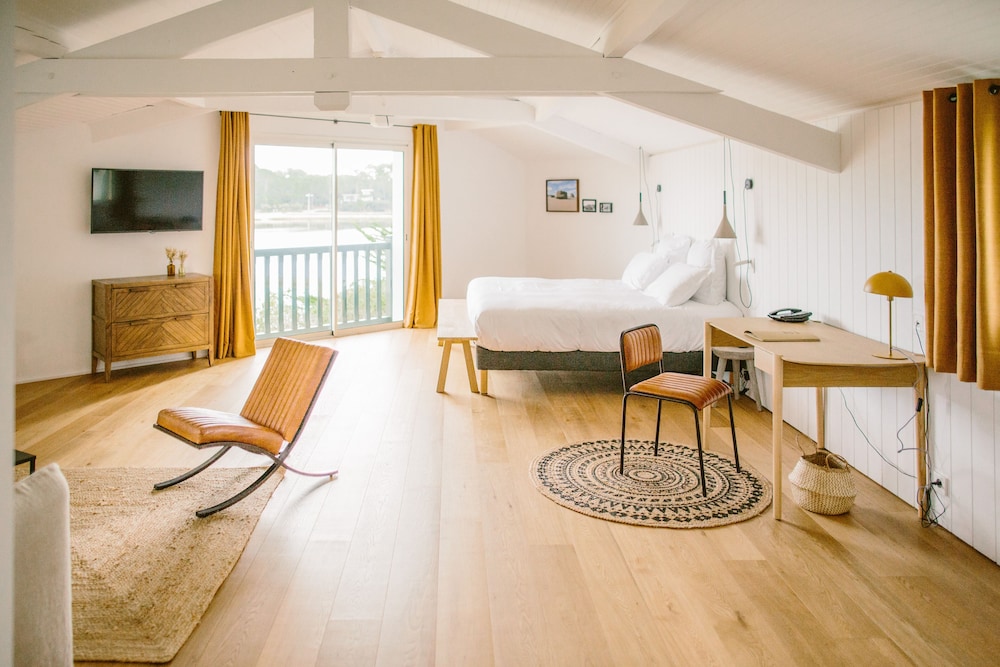 Panoramic Room, Terrace, Lake View