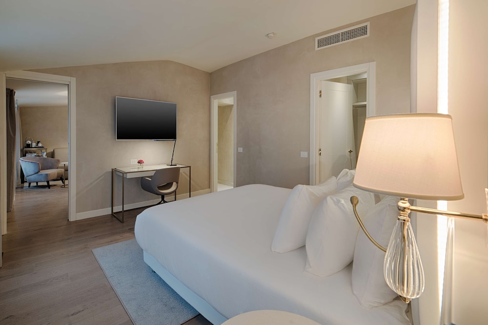Suite (Extra Bed 3 adults) - Photo 7