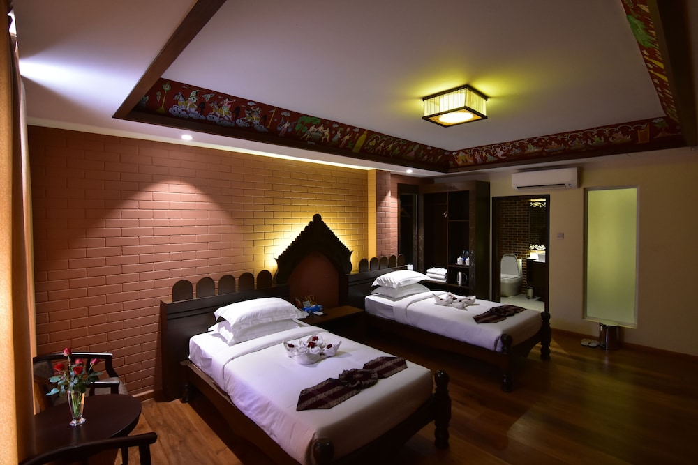 Traditional Room photo 2